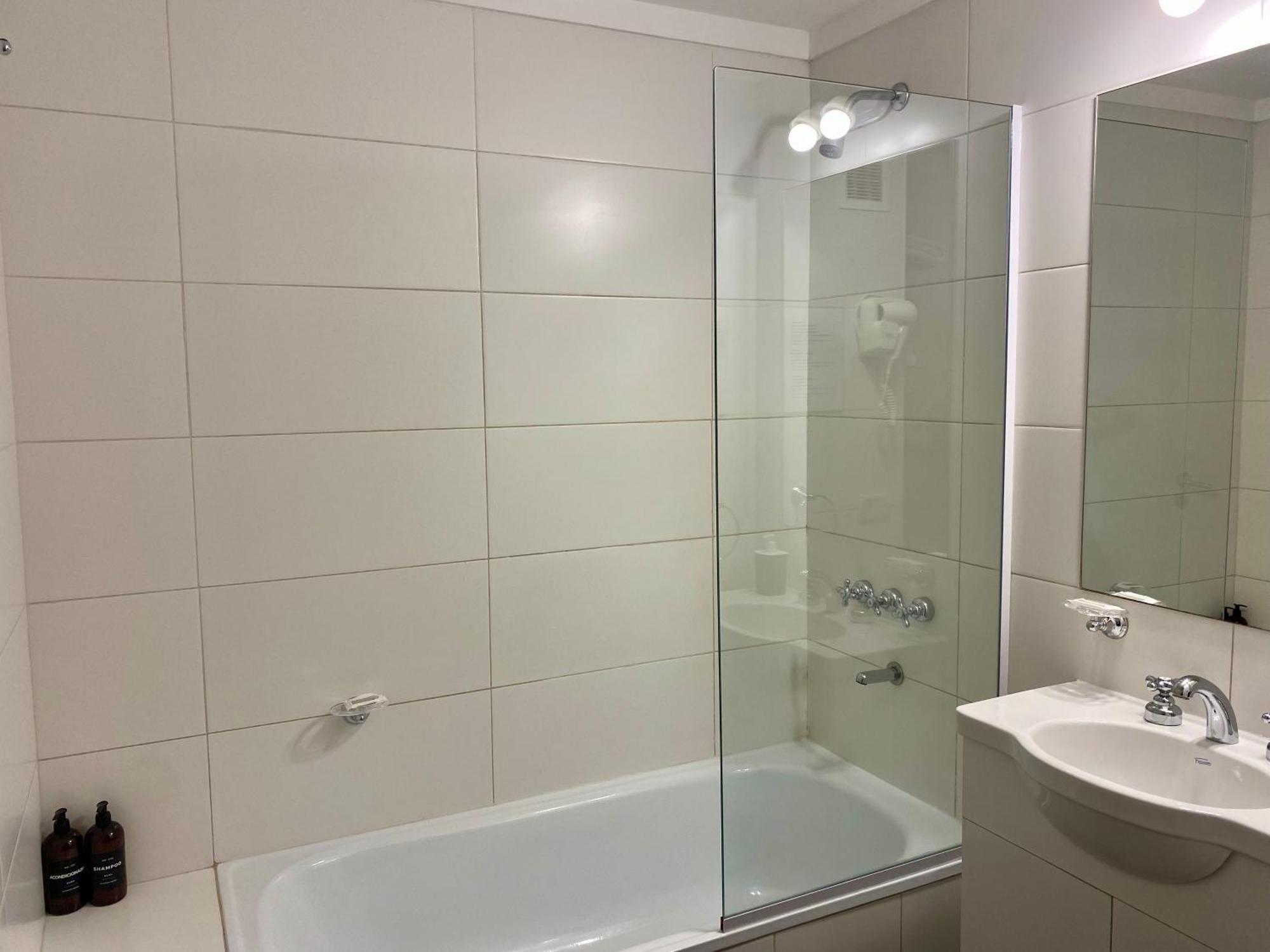 Apartamento Centrico Y Moderno Con Balcon, Piscina, Gimnasio Y Laundry Буенос Айрес Екстериор снимка